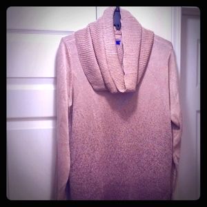 Women's " APT.9 " pink sweater